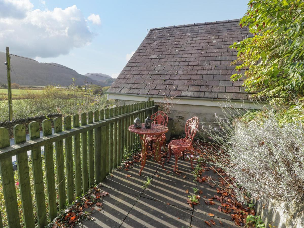 Bryn Melyn Artist'S Cottage Llanelltyd Екстериор снимка